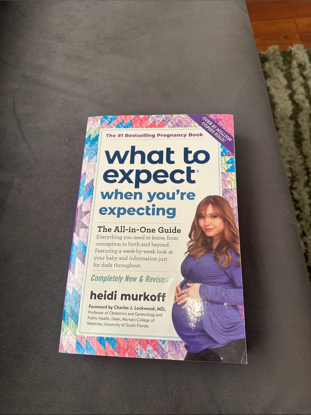 What to Expect When You're Expecting by Heidi Murkoff - Blue Cover